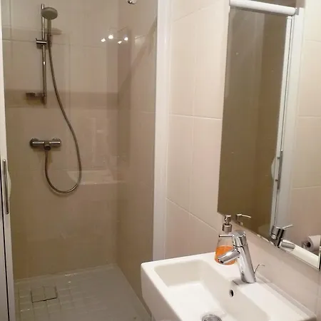 Elegant Two Bedroom With Modern Design And Terrace Close To Beaches And Center 546 * Канны