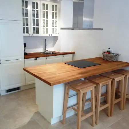 Elegant Two Bedroom With Modern Design And Terrace Close To Beaches And Center 546 Cannes